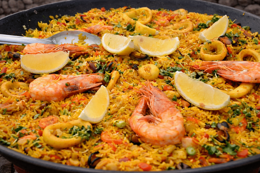 paella-do-chef-pv-show-pronta-com-muito-aroma-e-sabor-1024x683 Paella de Frutos do Mar | Como fazer?