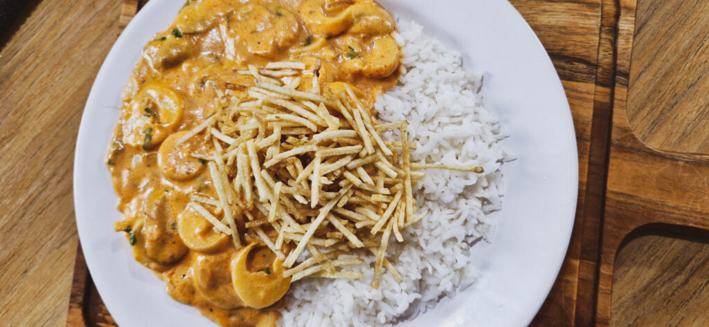 20240710_194025-1024x473 Estrogonofe de Palmito Vegano: Receita Saudável e Saborosa