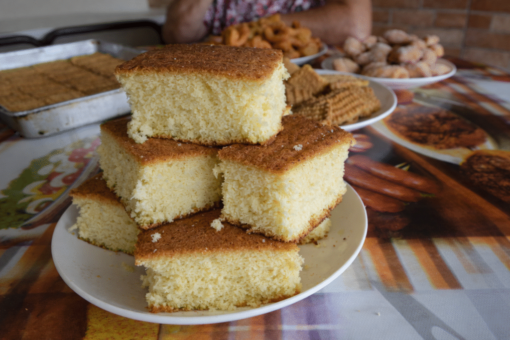 pao-de-lo-caseiro-com-poucos-ingredientes-1-1024x683 Pão de Ló Verdadeiro: Receita Fácil com Apenas 4 Ingredientes
