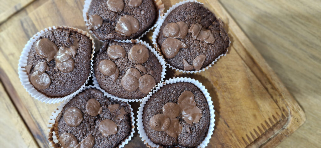 muffin-de-chocolate-das-olimpiadas-2-1024x473 Muffin de Chocolate: Receita Fofinha e Irresistível