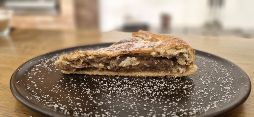 como-fazer-torta-de-maca-facil-4-1024x473 Torta de Maçã Fatiada: Clássica, Deliciosa e Prática