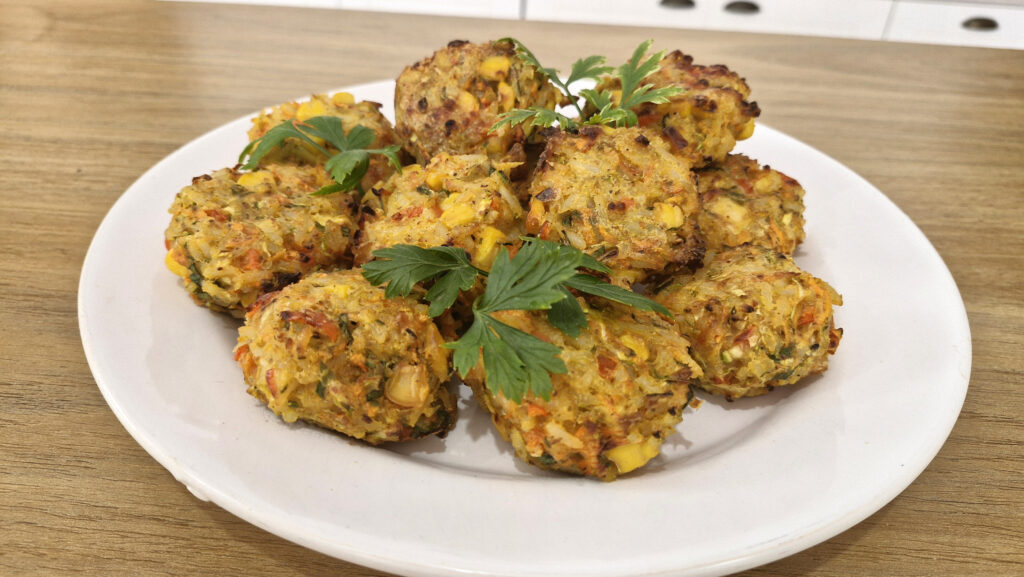 bolinho-de-arroz-vegano-7-1024x577 Bolinho de Arroz Vegano Crocante e Colorido