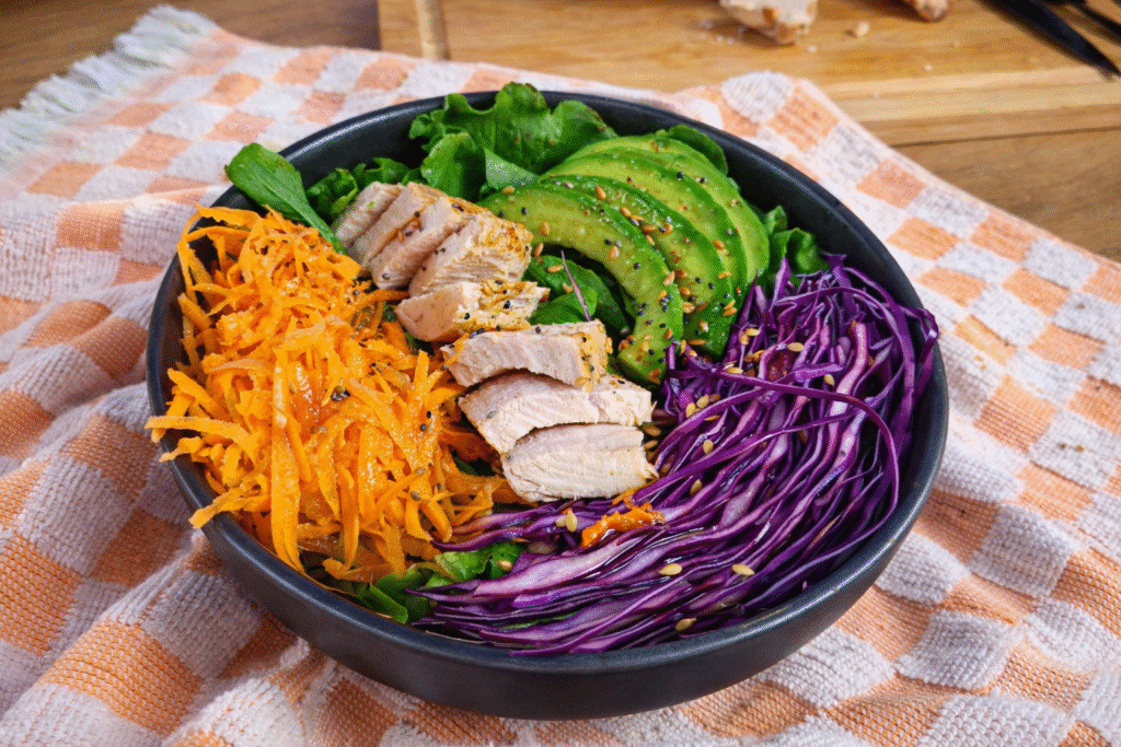 bowl-funcional-do-chef-pv-show-2-1024x683 Bowl Saudável de Frango: Refeição Completa, Leve e Pronta em Poucos Minutos