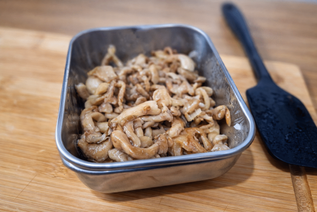 cogumelos-refogados-rapidamente-1024x683 Risoto Vegano de Lentilha e Cogumelos: Cremoso, Nutritivo e Sem Manteiga