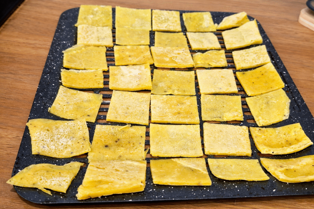 salgadinho-de-tapioca-antes-de-ir-ao-forno-1024x683 Salgadinho Fit na Airfryer: Crocante, Leve e Pronto em 10 Minutos