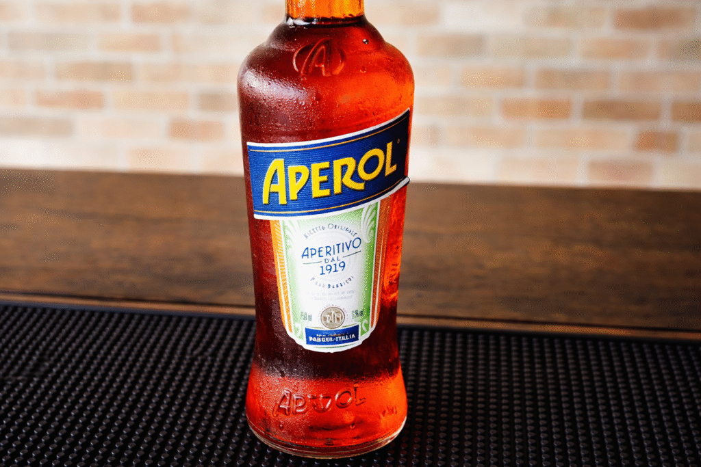 ChatGPT-Image-20-de-fev.-de-2026-08_48_05-1024x683 Aperol: História, Curiosidades e Duas Receitas para Incluir no Seu Cardápio