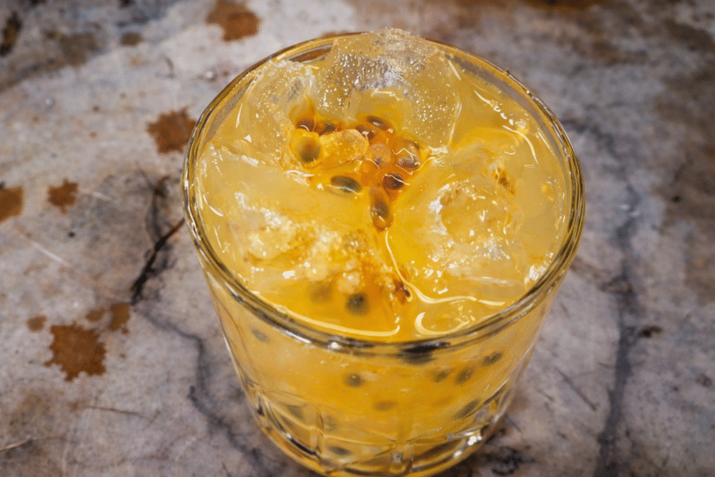 caiirinha-de-maracuja-do-chef-pv-show-1024x683 Caipirinha de Maracujá com Cachaça: Minha Versão Preferida