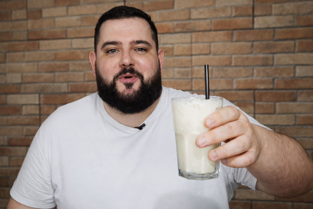 chef-pv-show-experimentando-a-sua-limonada-suica-1024x683 Limonada suíça cremosa com água com gás e leite condensado