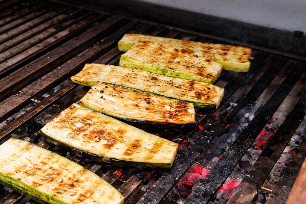 legumes-grelhados-sao-excelentes-acompanhamentos-1024x683 T-Bone na Parrilla com Legumes Grelhados: Carne Suculenta e Acompanhamento Perfeito