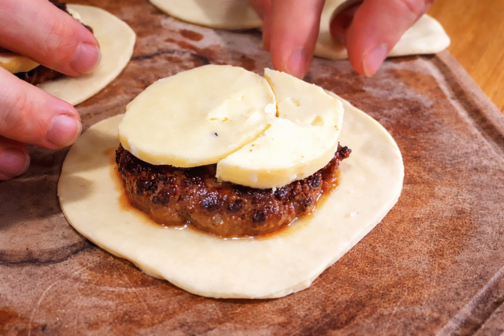 pastel-de-hamburguer-do-chef-pv-show-3-1024x683 Hambúrguer de Pastel: A Receita que Une Duas Paixões