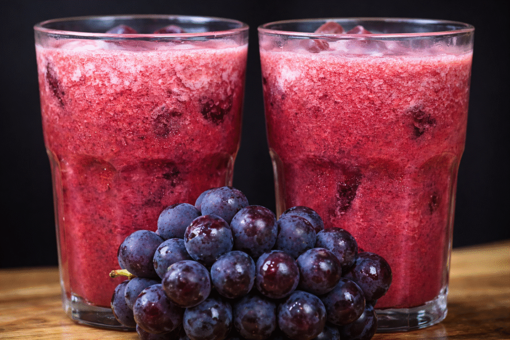 suco-integral-de-uva-faz-bem-para-a-saude-1-1024x683 Suco de Uva Integral: Como Fazer e Benefícios para a Saúde