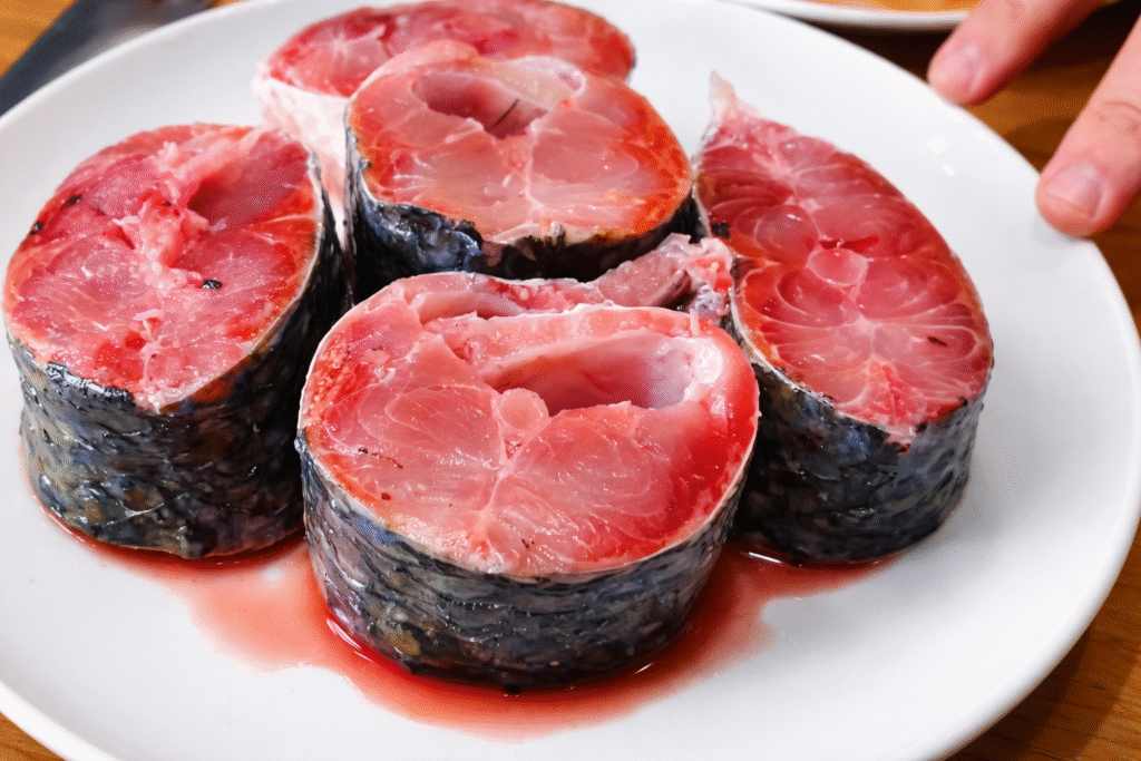 tainha-em-postas-1024x683 Tainha: Ciclo, Safra e Como Preparar Esse Peixe Tão Tradicional no Sul