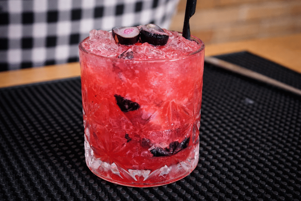 Camparinha-de-jabuticaba-1-1024x683 Camparinha de Jabuticaba: a caipirinha com Campari