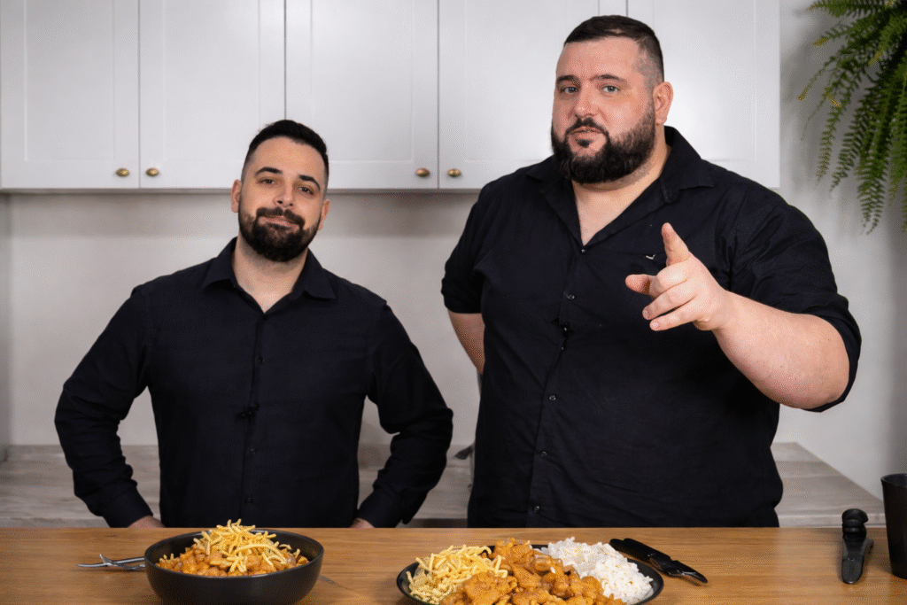 Chef-PV-Show-com-seu-amigo-Zezinho-preparando-estrogonofe-1024x683 Strogonoff de Carne Simples e Cremoso: Receita do Zezinho (Segredo Revelado)