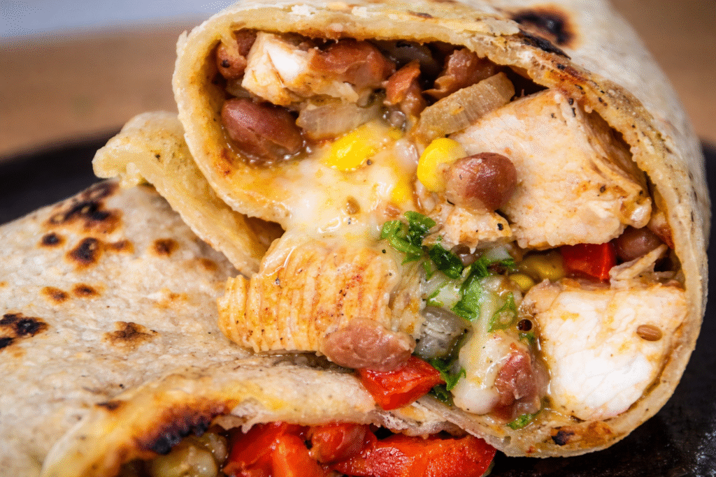 burrito-de-frango-com-varios-ingredientes-1-1024x683 Burrito de Frango Grelhado: Receita Mexicana Completa, Saborosa e Fácil