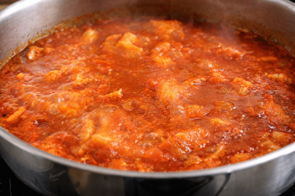 caldo-de-tomate-para-sopa-de-pao-1024x683 Sopa de Tomate com Pão (Papa al Pomodoro): Receita Italiana Simples e Confortante