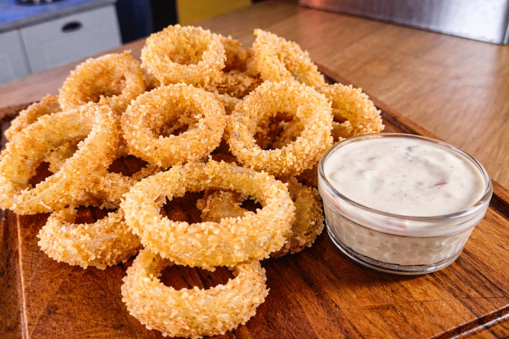 cebolas-empanadas-do-chef-pv-show-2-1-1024x683 Anéis de Cebola Crocantes: Receita de Lanchonete Sequinhos e Perfeitos