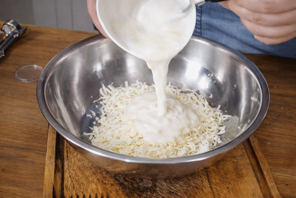 creme-de-queijos-para-avocado-toast-1024x683 Avocado Toast com Creme de Ricota: Receita Fácil, Saudável e Deliciosa