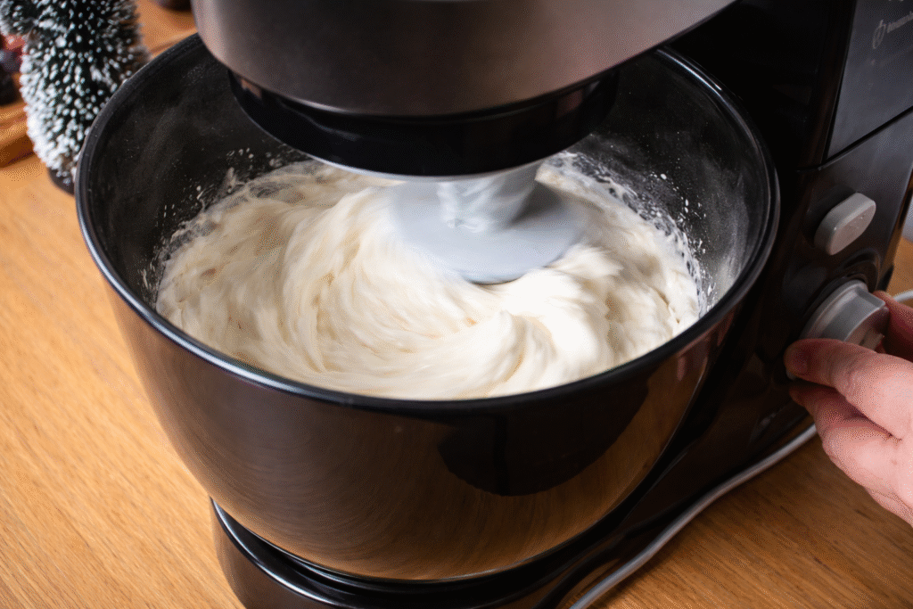 creme-para-cheesecake-1024x683 Cheesecake de Frutas Vermelhas Fácil: Sobremesa Perfeita para o Natal