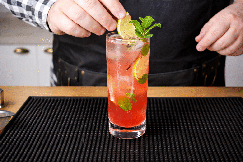 drink-campari-mojito-1-1024x683 Campari Mojito: O Drink Refrescante com Toque Amargo que Vai Surpreender Você