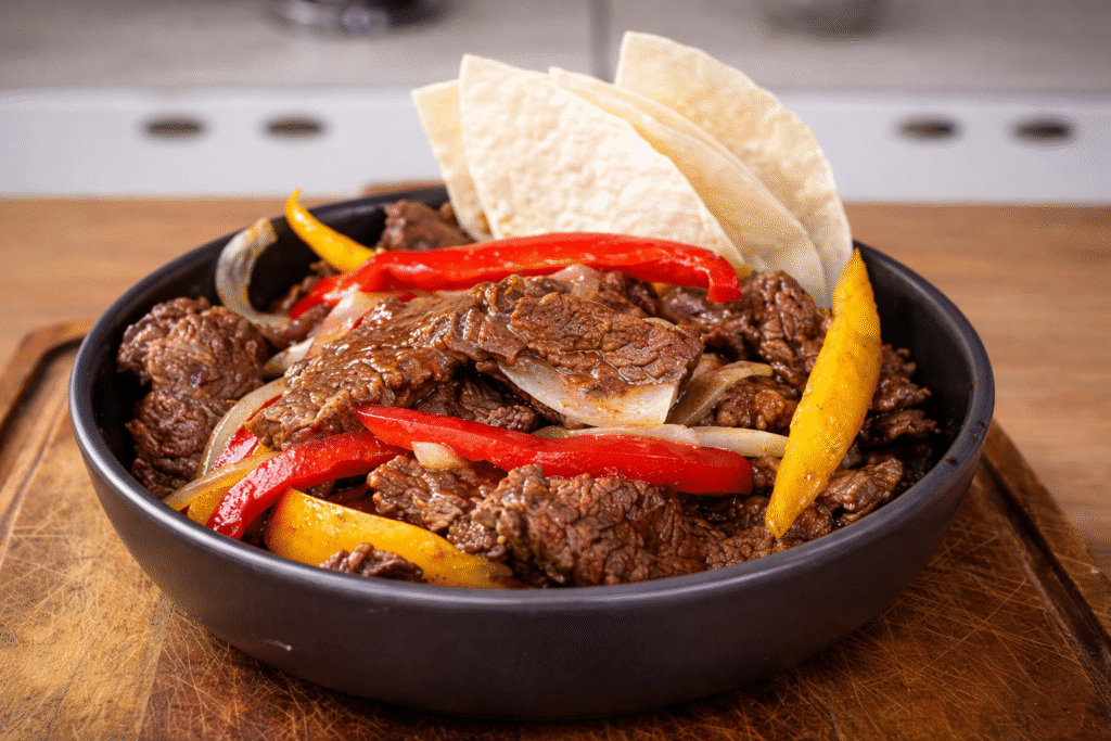fajitas-de-carne-com-tortilha-de-trigo-1-1024x683 Fajitas de Carne: Receita Mexicana Simples, Saborosa e Rápida