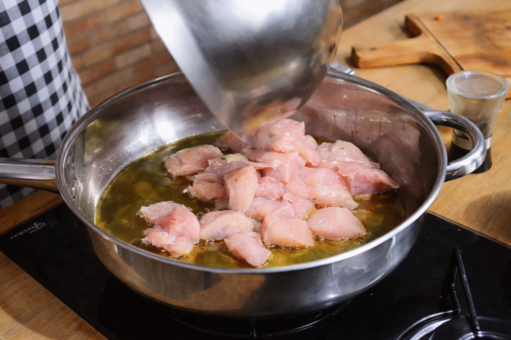 frango-grelhado-na-frigideira-1024x683 Frango Oriental: Receita Asiática Rápida e Cheia de Sabor