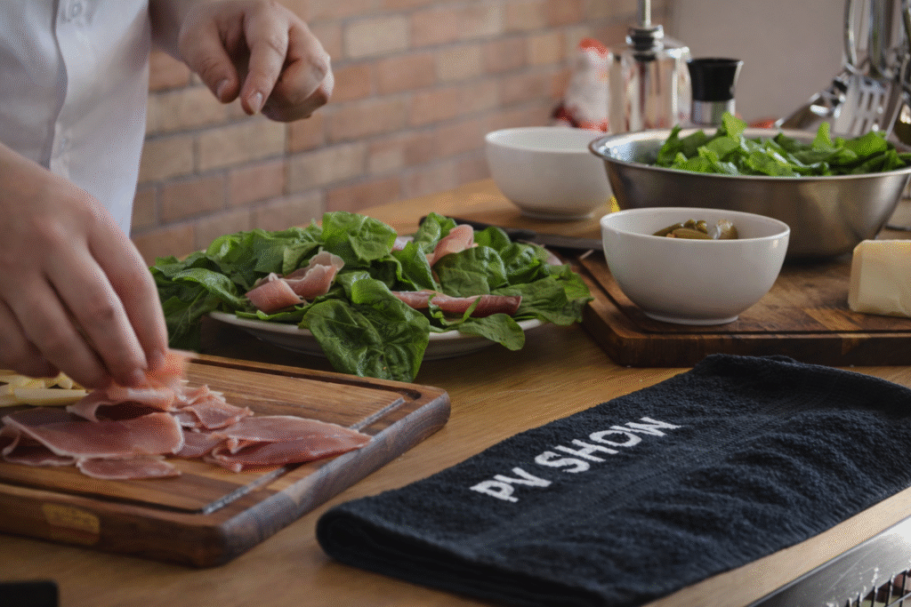 ingredientes-para-salada-de-natal-1024x683 Salada de Rúcula com Figo e Presunto Parma: Receita Elegante para a Ceia de Natal