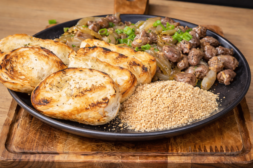 porcao-de-coracaozinho-e-deliciosa-para-boteco-1024x683 Coração de Frango Acebolado: Receita de Boteco Fácil e Saborosa