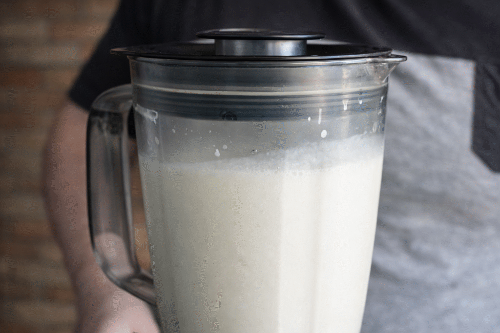 pudim-de-geladeira-e-facil-so-bater-no-liquidificador-1024x683 Pudim de Geladeira com 3 Ingredientes: fácil, rápido e sem forno