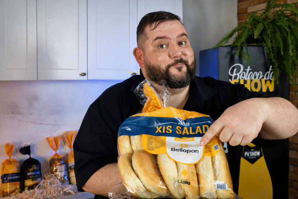 pv-show-mostrando-os-paes-da-bellopan-1024x683 X-Bacon de Lanchonete: Receita Completa com Bacon Crocante e Muito Sabor