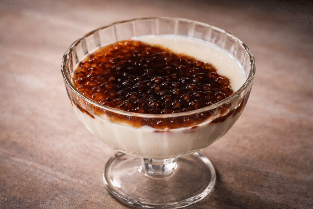 sagu-de-vinho-com-creme-branco-2-1024x683 Sagu de Vinho com Creme Branco: Sobremesa Clássica e Cheia de Personalidade