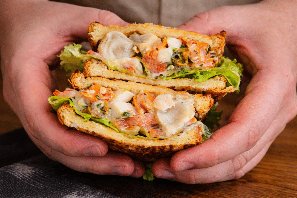 sanduiche-de-salada-de-frutos-do-mar-1024x683 Salada de Frutos do Mar e Sanduíche de Frutos do Mar Cremoso