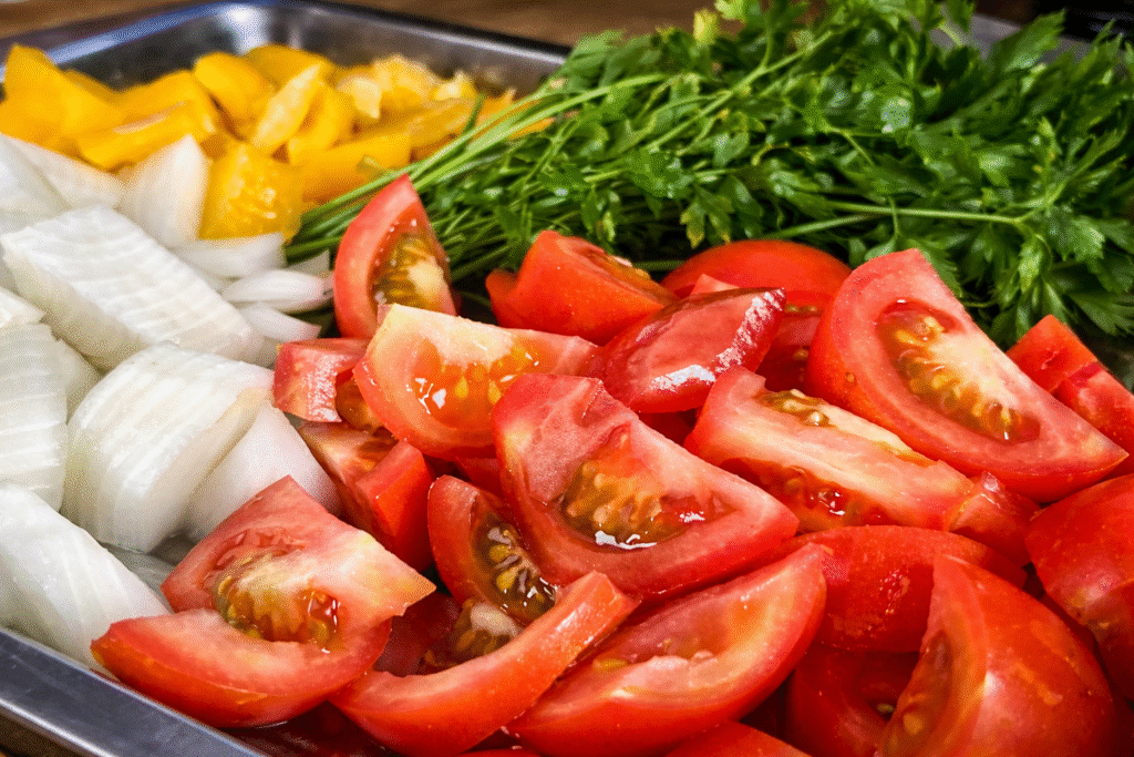 verduras-frescas-para-vinagrete-1024x683 Vinagrete para X-Salada: Receita Profissional que Não Encharca o Pão