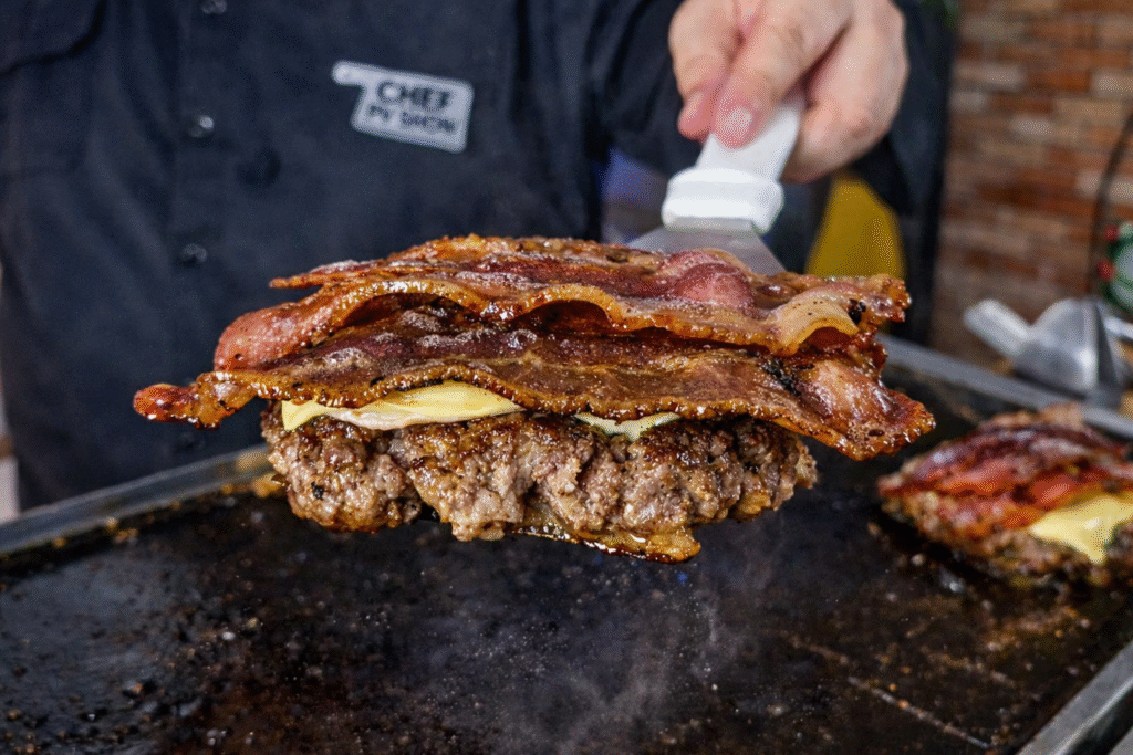 x-bacon-do-chef-pv-show-1-1024x683 X-Bacon de Lanchonete: Receita Completa com Bacon Crocante e Muito Sabor