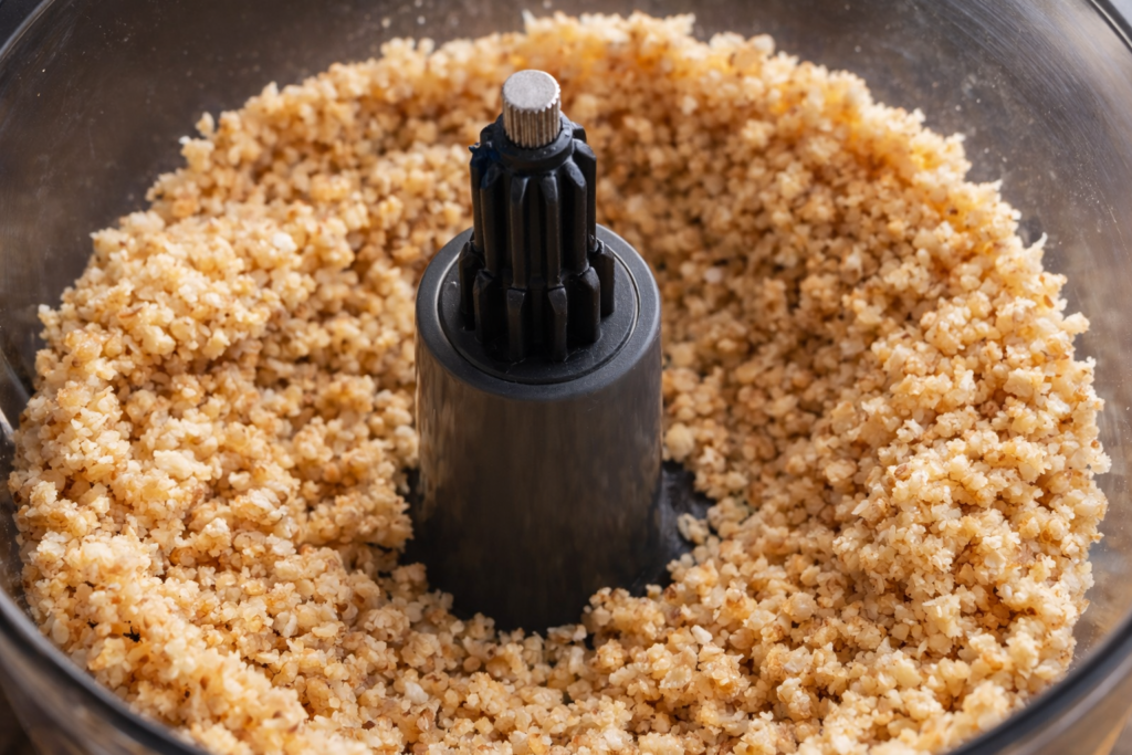 crosta-de-nozes-para-peixe-1024x683 Dourado com Crosta de Nozes e Molho de Palmito: Receita Sofisticada e Fácil