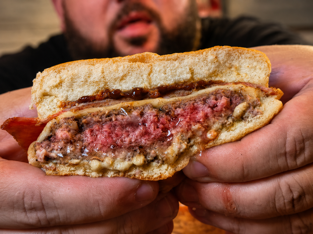 chef-pv-show-e-o-hamburguer-suculento-1-1024x768 Hambúrguer Artesanal Perfeito: Como Fazer um Burger Suculento e Cheio de Sabor