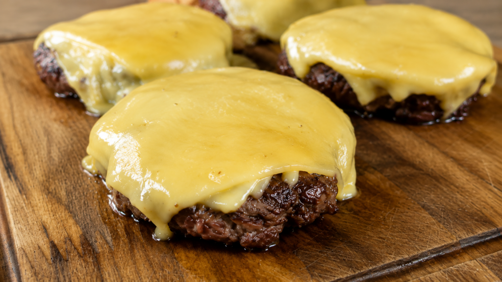 hamburguer-de-picanha-grelhado-na-churrasqueira-1024x576 Hambúrguer de Picanha: Mito ou Realidade? Entenda Tudo e Aprenda a Fazer em Casa
