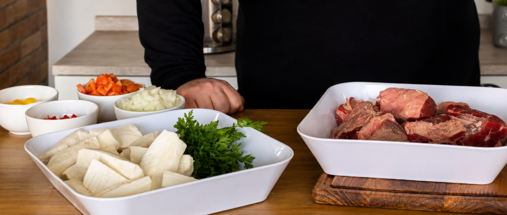 ingredientes-para-vaca-atolada-1024x436 Vaca Atolada: Receita Mineira com Costela Desmanchando e Caldo Cremoso