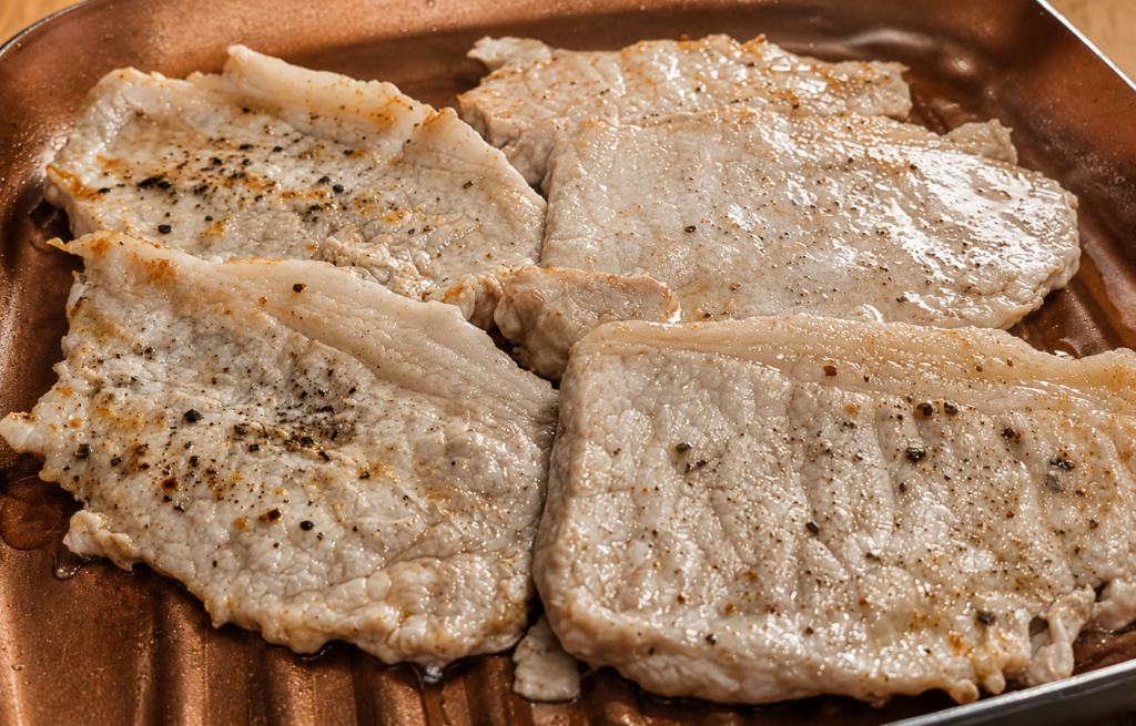 lombinho-grelhado-na-frigidera-1024x655 Sanduíche de Lombo Suíno com Cebola Caramelizada e Maçã Verde