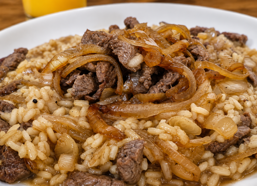 risoto-de-bife-acebolado-2-1024x744 Risoto de Bife Acebolado: A Combinação Perfeita Entre Churrasco e Conforto