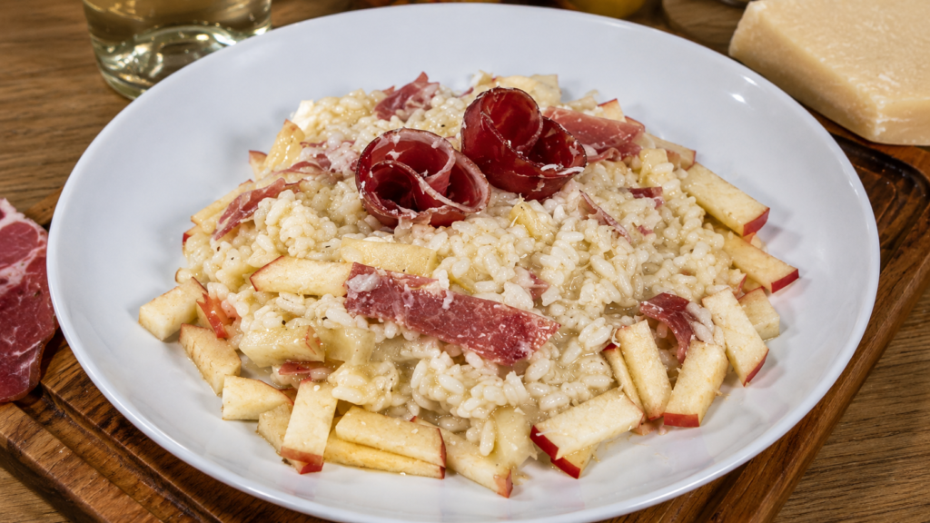 risoto-de-maca-com-copa-2-1-1024x576 Risoto de Maçã com Copa e Queijo Emmental: Uma Combinação Sofisticada e Surpreendente