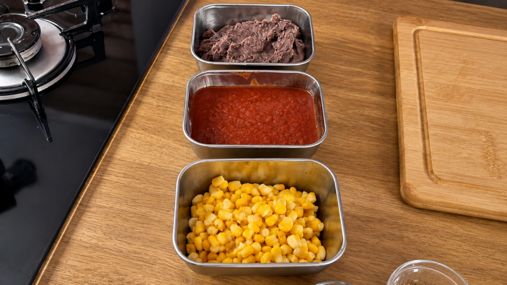 ingredientes-para-enchilada-mexicana-1024x576 Enchiladas Mexicanas: O Clássico Prato do México com Frango, Molho Vermelho e Queijo Gratinado