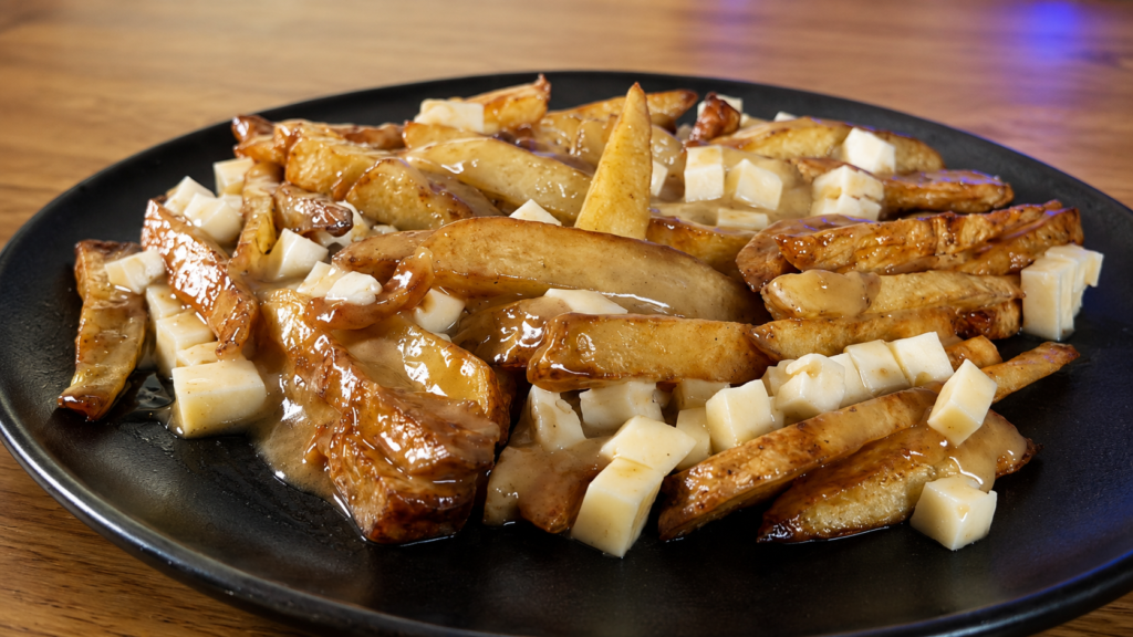 poutine-do-chef-pv-show-1024x576 Poutine Canadense: A Famosa Batata com Molho Gravy que Conquistou o Canadá