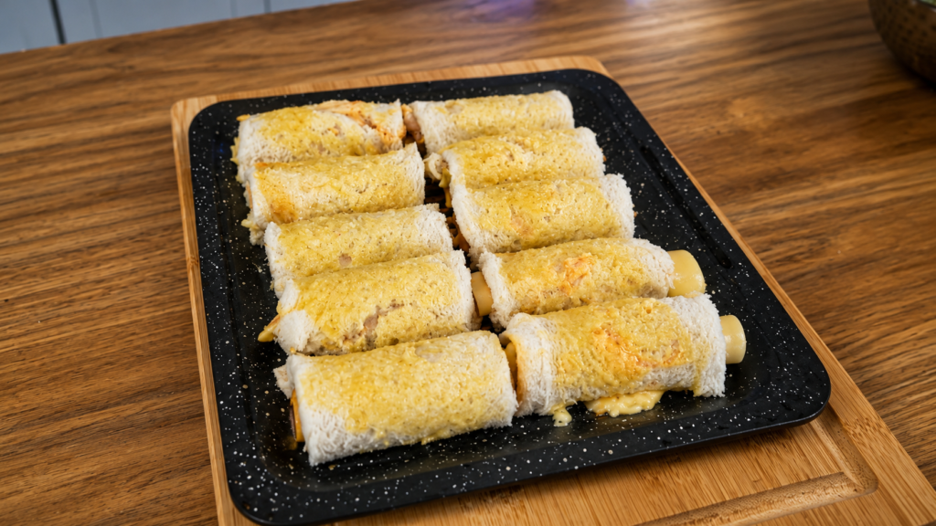 cheese-roll-do-chef-pv-show-antes-de-ir-ao-forno-1024x576 Cheese Roll: Aprenda a Fazer o Tradicional Pão com Queijo da Nova Zelândia