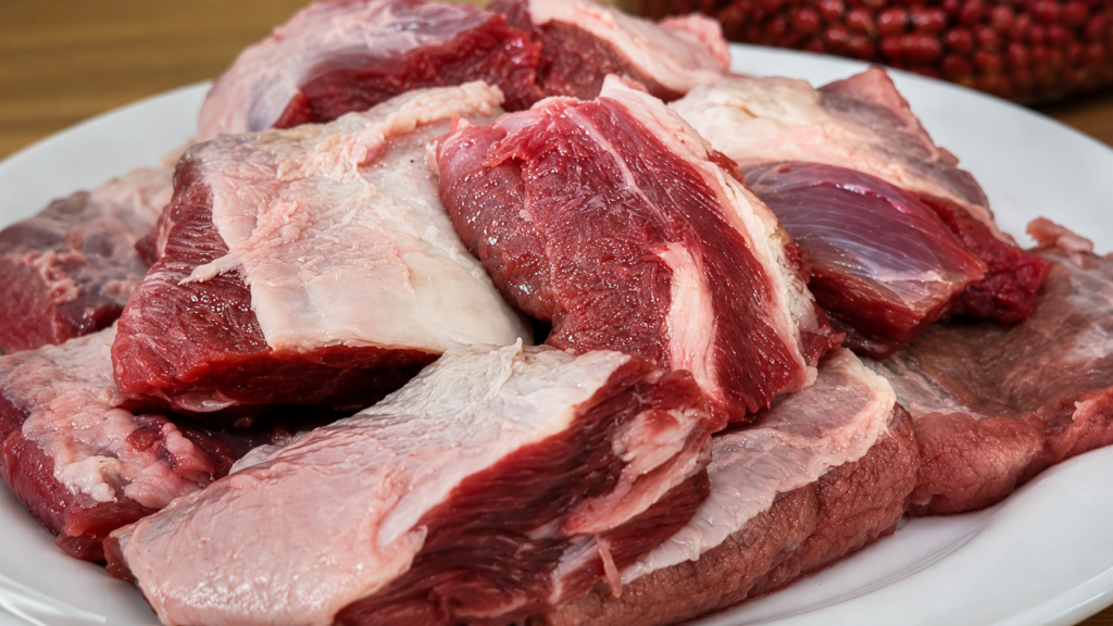 costela-bovina-fica-perfeita-na-feijoada-1024x576 Feijão com Costela: Receita Grossa, Cremosa e Cheia de Sabor