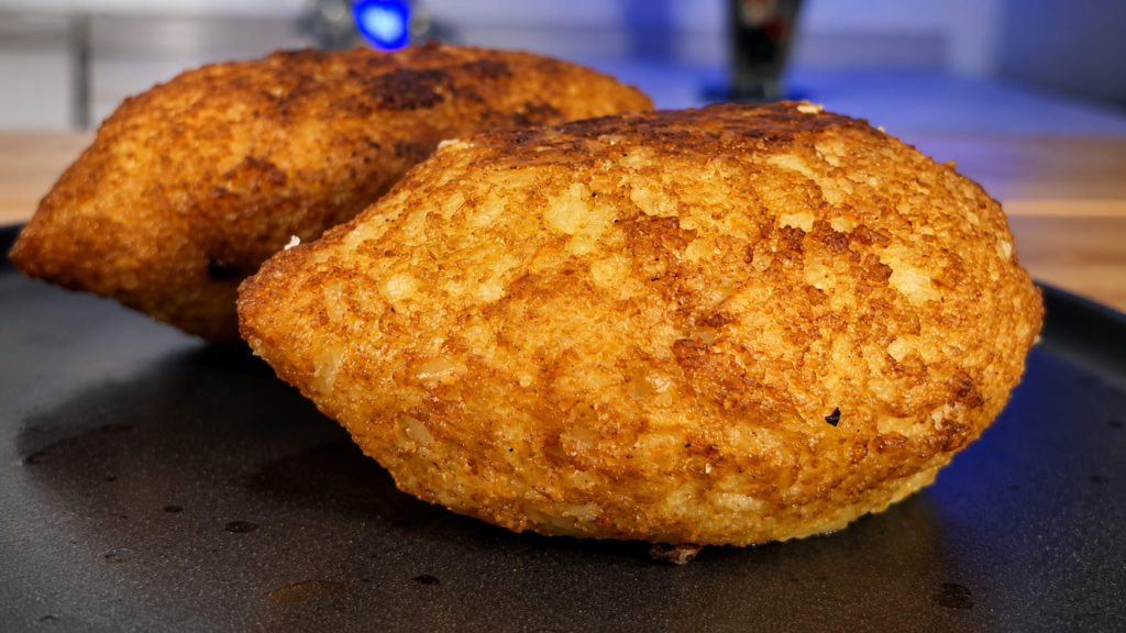 kubba-1024x576 Kubba Iraquiana de Arroz: Crocante por Fora e Recheada com Carne Temperada