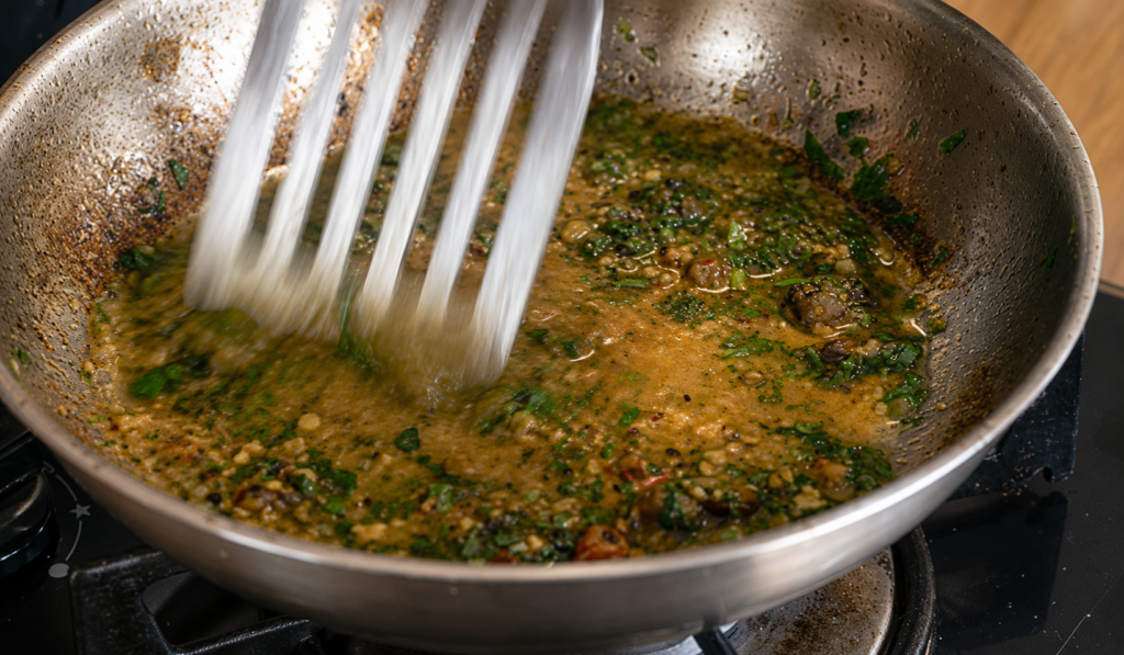 molho-de-alcaparras-1024x597 Tilápia ao Molho de Alcaparras: Receita Rápida, Sofisticada e Cheia de Sabor
