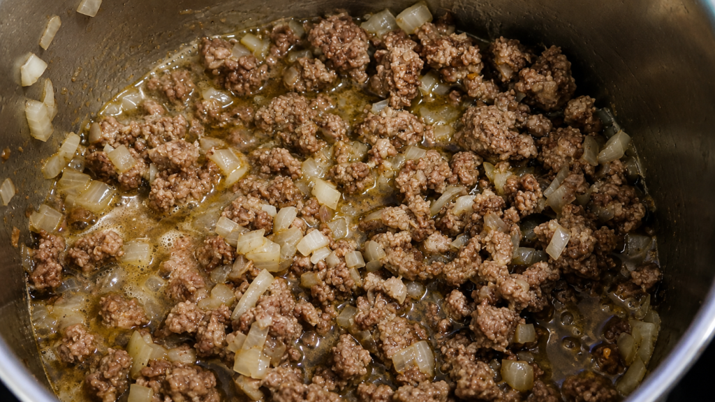 refogado-de-carne-para-kubba-1024x576 Kubba Iraquiana de Arroz: Crocante por Fora e Recheada com Carne Temperada