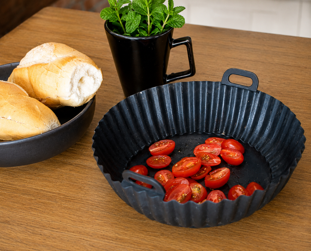 tomates-confitados-na-airfryer-1024x827 Sanduíche de Mortadela com Queijo e Tomate Confitado: uma versão especial do clássico