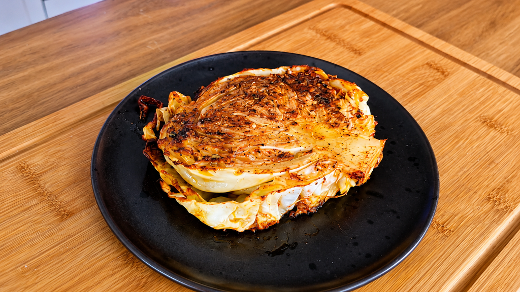 Bife-de-Repolho-Dourado-na-Brasa-1024x576 Repolho Assado no Forno com Alho Dourado: Receita Fácil, Econômica e Cheia de Sabor